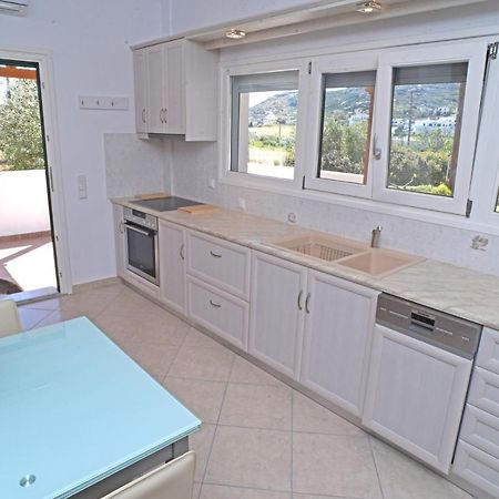 Bernie House 2 Apartment Melanes ภายนอก รูปภาพ