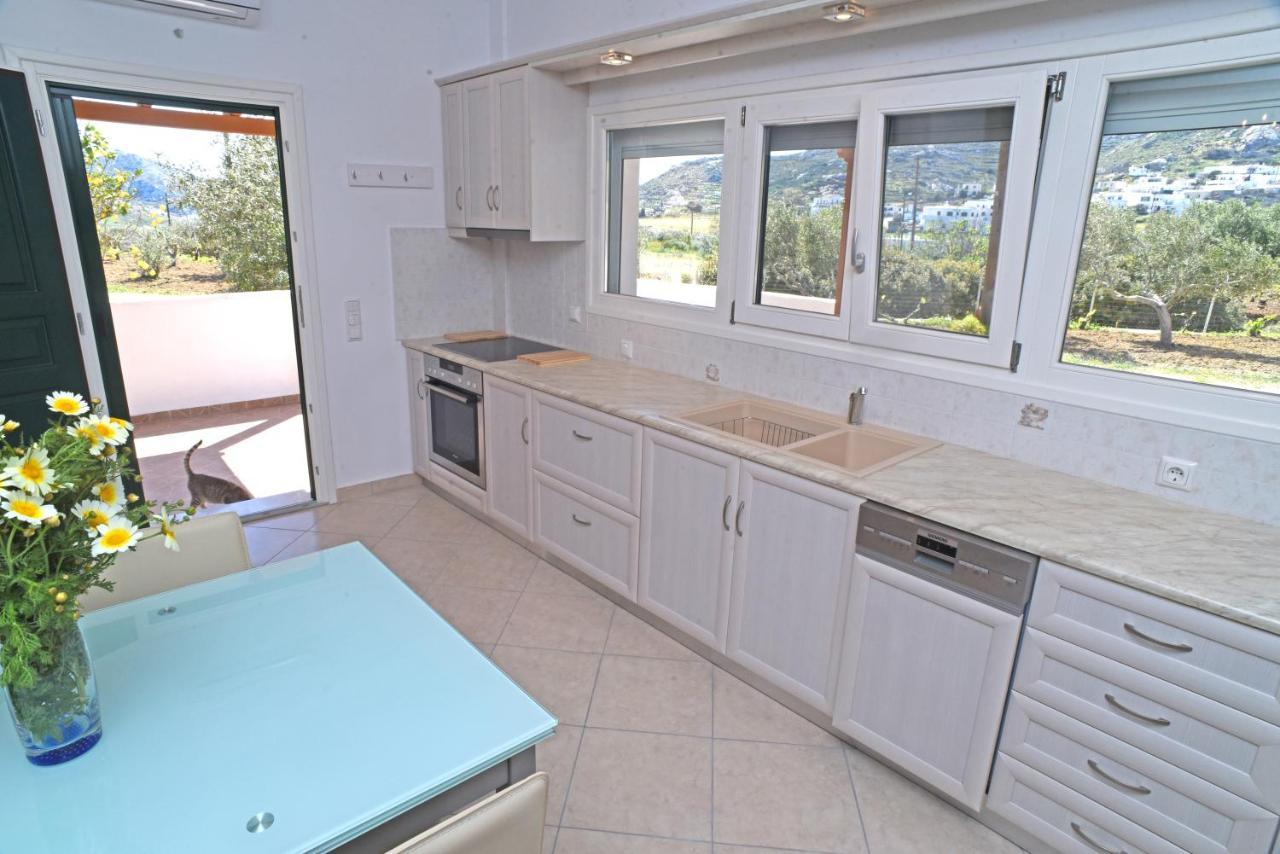Bernie House 2 Apartment Melanes ภายนอก รูปภาพ